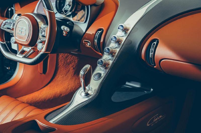 7-bugatti-chiron-super-sport-2022-first-drive-review-centre-console.jpg