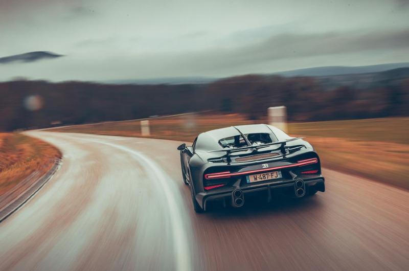 10-bugatti-chiron-super-sport-2022-first-drive-review-on-road-rear.jpg