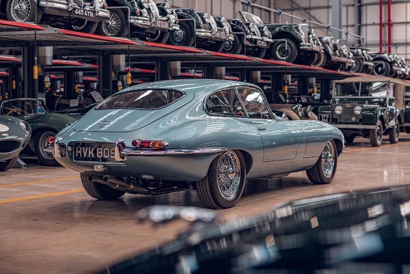 Jaguar_E-Type_0585_4114_HR.jpg