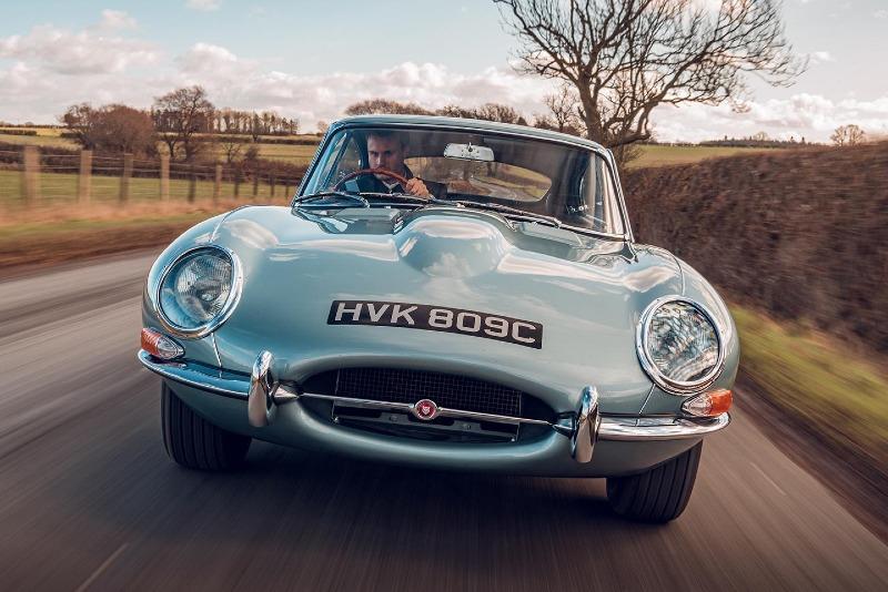 Jaguar_E-Type_0585_0416_HR.jpg