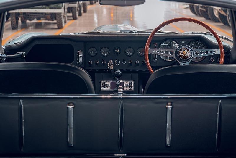 Jaguar_E-Type_0585_4130_HR.jpg