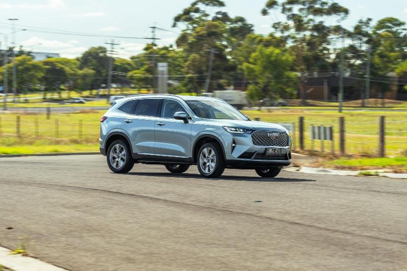 2022-haval-h6-ultra-awd-rolling-shot-14.jpg