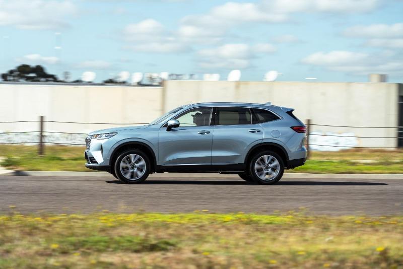 2022-haval-h6-ultra-awd-rolling-shot-3.jpg