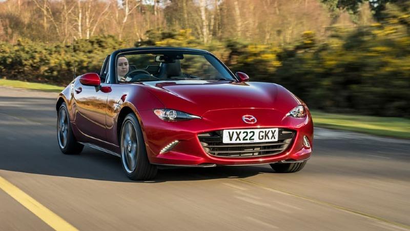 Mazda_MX-5_dynamic_front.jpg