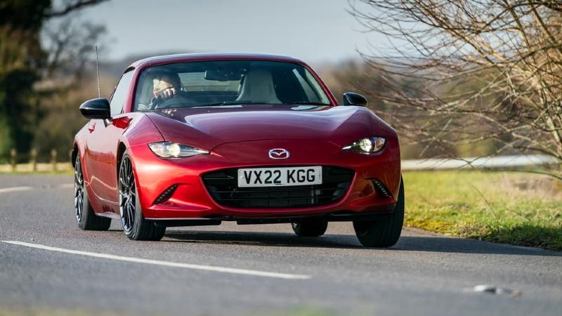 Mazda_MX-5_RF_dynamic_front.jpg