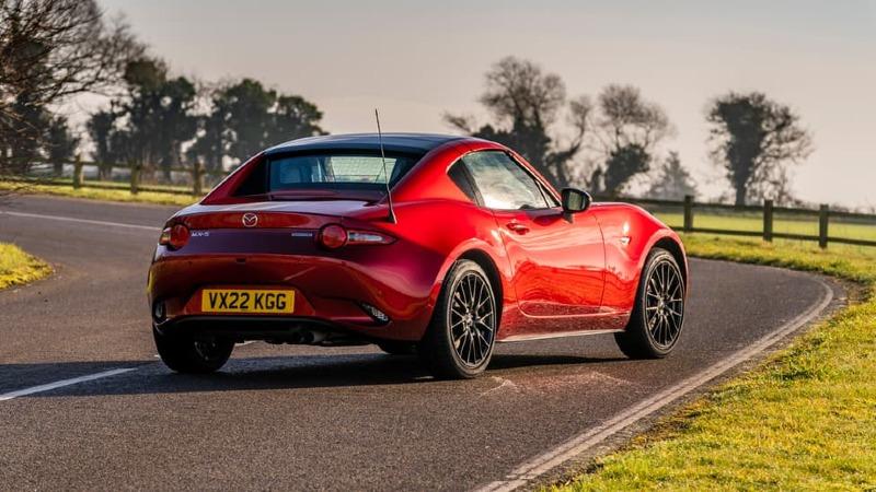 Mazda_MX-5_RF_static_rear34.jpg