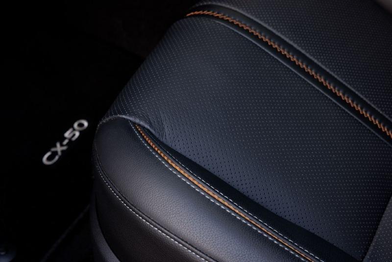 2023-mazda-cx-50-111-1648235900.jpg