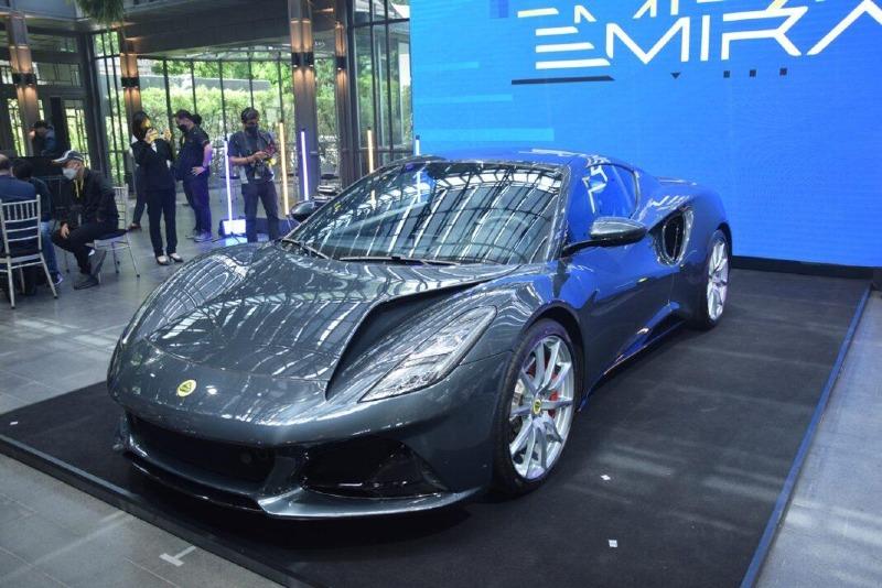 Lotus32-1068x712.jpg
