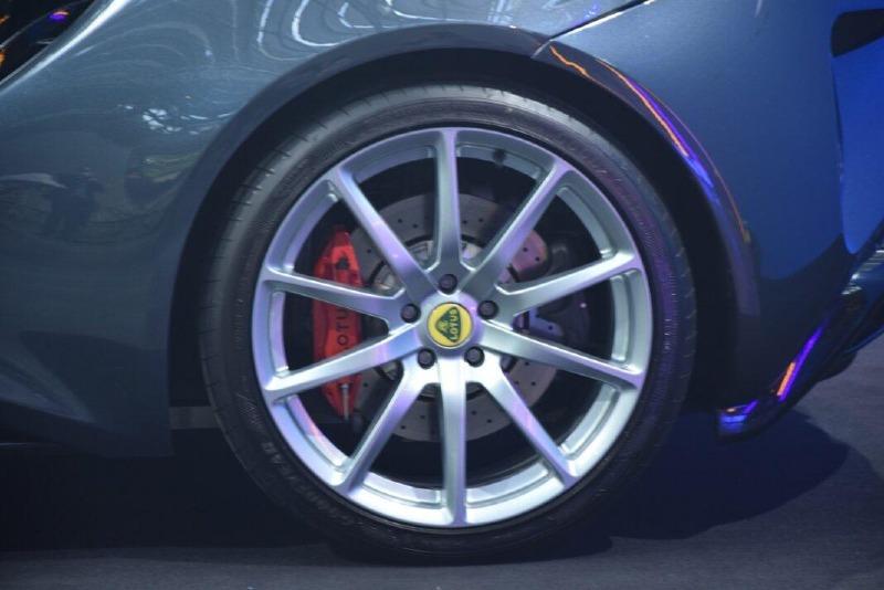 Lotus28-1068x712.jpg
