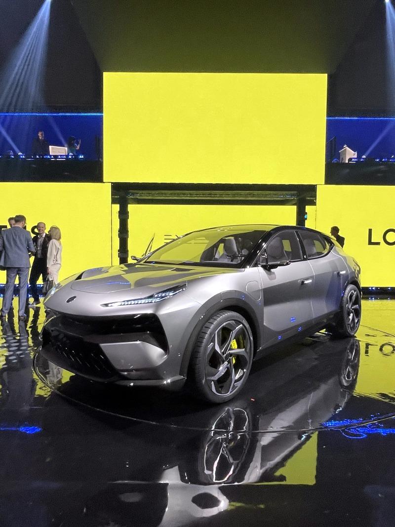 Lotus-Eletre-12.jpg