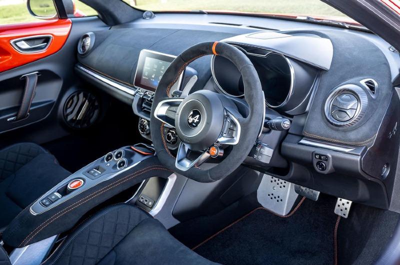 9-alpine-a110-s-2022-uk-first-drive-review-dashboard.jpg