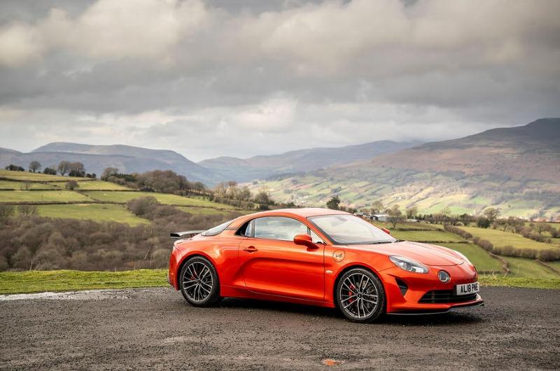 18-alpine-a110-s-2022-uk-first-drive-review-static-front.jpg