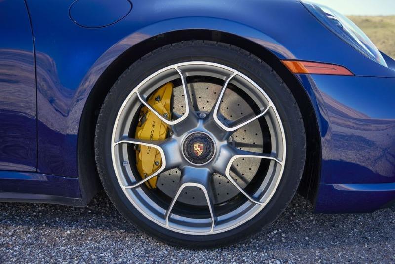 2021-porsche-911-turbo-s-lightweight-comparison-105-1648580791.jpg