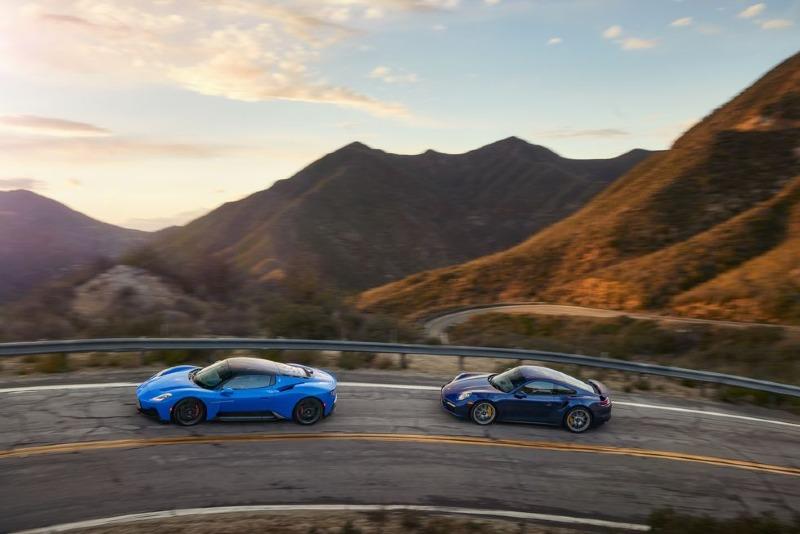 2022-maserati-mc20-and-2021-porsche-911-turbo-s-lightweight-comparison-103-1648580849.jpg