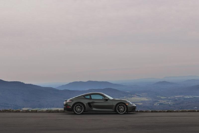 2022-porsche-718-cayman-4l-119-1648783301.jpg