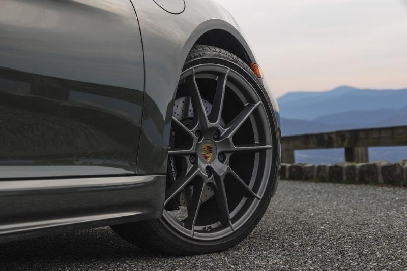 2022-porsche-718-cayman-4l-178-1648783307.jpg