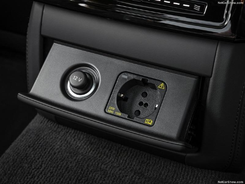 Audi-A8_L_60_TFSI_e_UK-Version-2022-1024-28.jpg