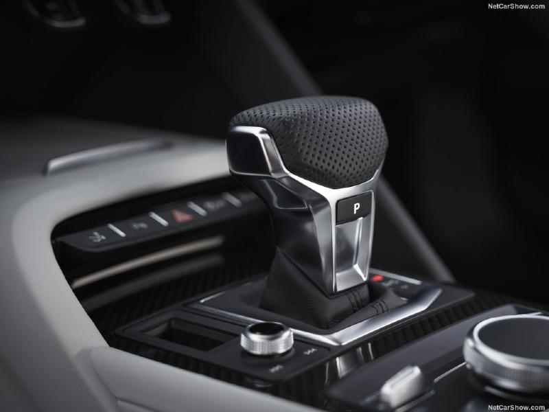 Audi-R8_V10_performance_RWD_UK-Version-2022-1024-45.jpg
