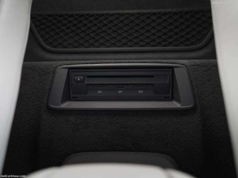 Audi-R8_V10_performance_RWD_UK-Version-2022-1024-59.jpg