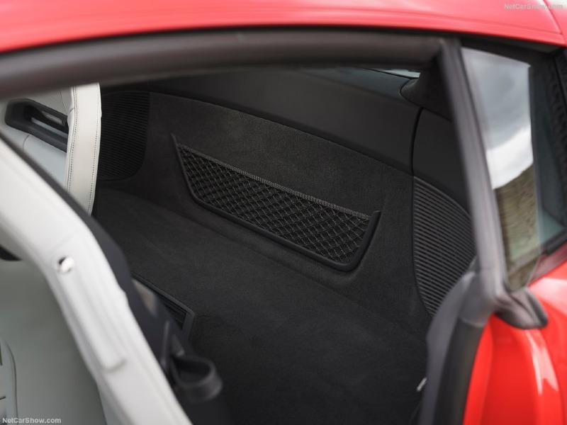 Audi-R8_V10_performance_RWD_UK-Version-2022-1024-60.jpg