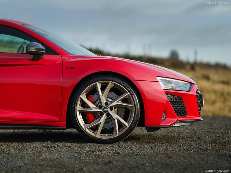 Audi-R8_V10_performance_RWD_UK-Version-2022-1024-69.jpg