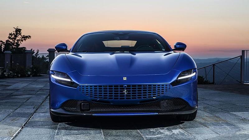 blue－ferrari－roma－2021－10－4k－5k－cars.jpg