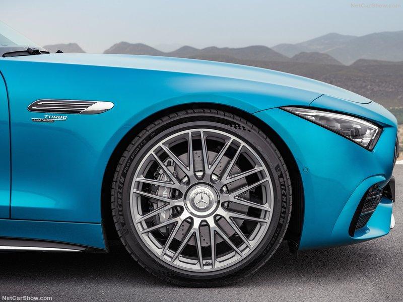 Mercedes-Benz-SL_43_AMG-2023-800-2b.jpg