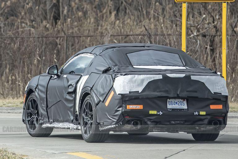 2024-ford-mustang-spied-rear-three-quarters-1649194912 3.jpg