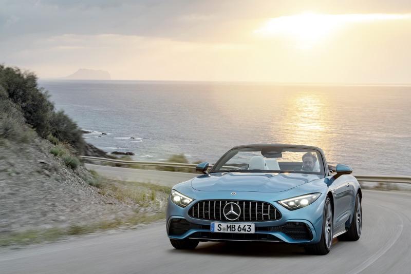 2023-Mercedes-AMG-SL-43-4.jpg