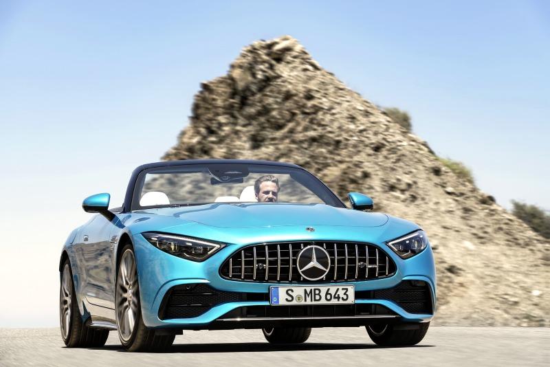 2023-Mercedes-AMG-SL-43-9.jpg