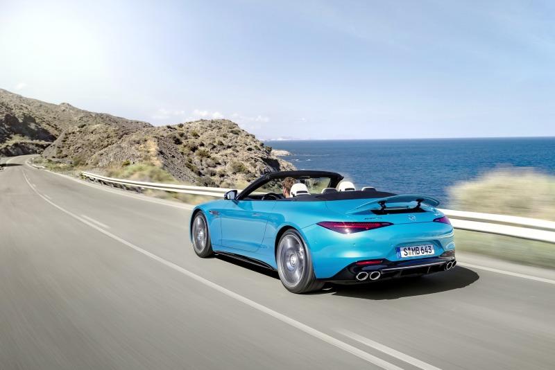 2023-Mercedes-AMG-SL-43-12.jpg