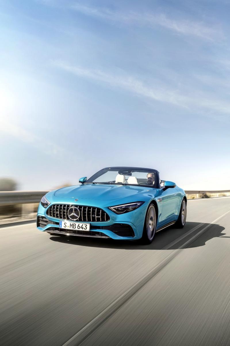2023-Mercedes-AMG-SL-43-17.jpg