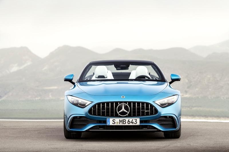 2023-Mercedes-AMG-SL-43-19.jpg