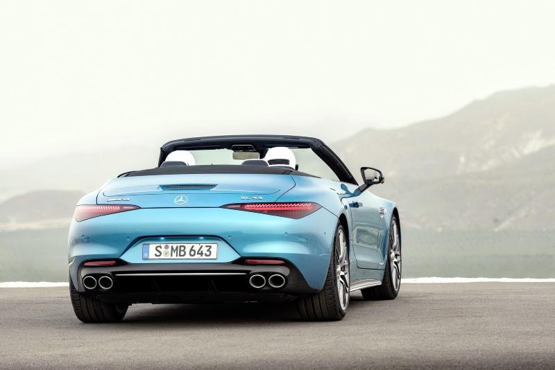 2023-Mercedes-AMG-SL-43-23.jpg