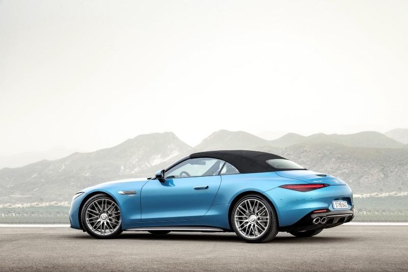 2023-Mercedes-AMG-SL-43-27.jpg