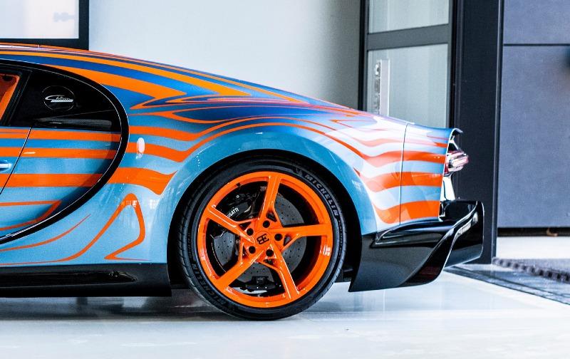 Bugatti-Chiron-Super-Sport-blauw-oranje-1.jpg