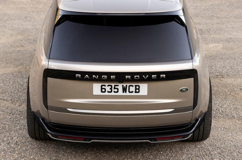 7-land-rover-range-rover-2022-first-drive-review-rear-end.jpg