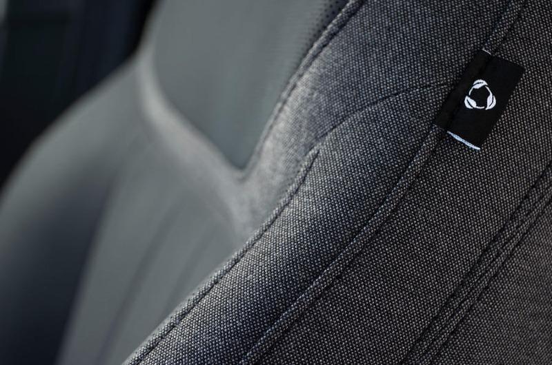 11-land-rover-range-rover-2022-first-drive-review-seat-details_0.jpg