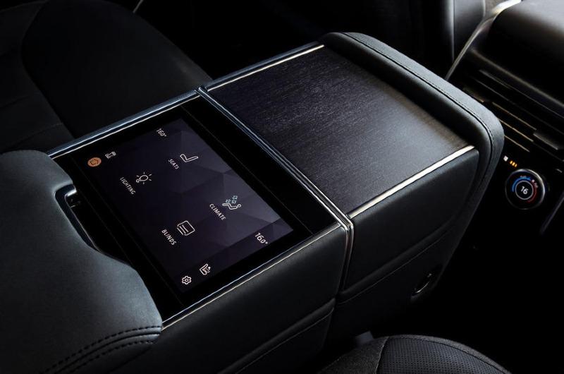 12-land-rover-range-rover-2022-first-drive-review-rear-infotainment.jpg