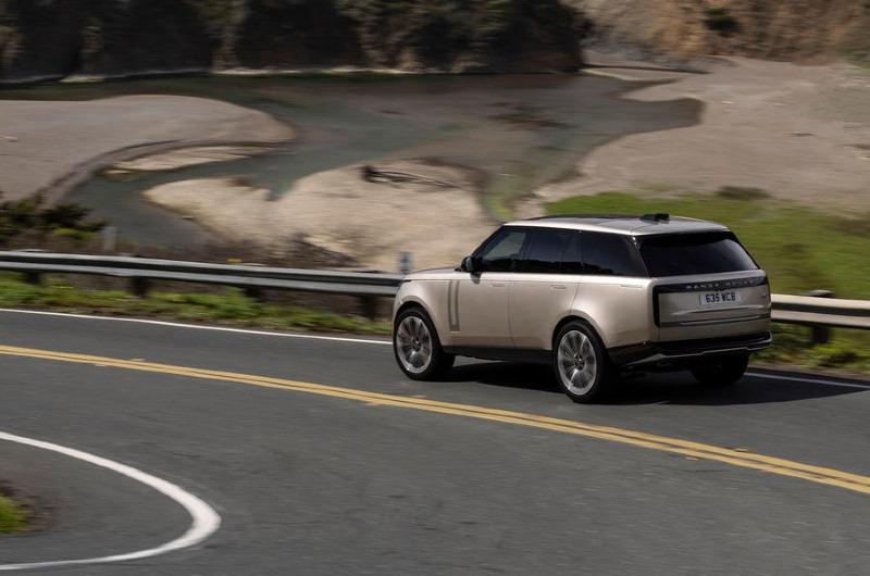 16-land-rover-range-rover-2022-first-drive-review-cornering-rear.jpg