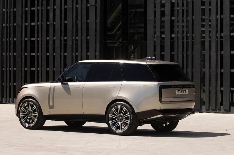 18-land-rover-range-rover-2022-first-drive-review-static.jpg