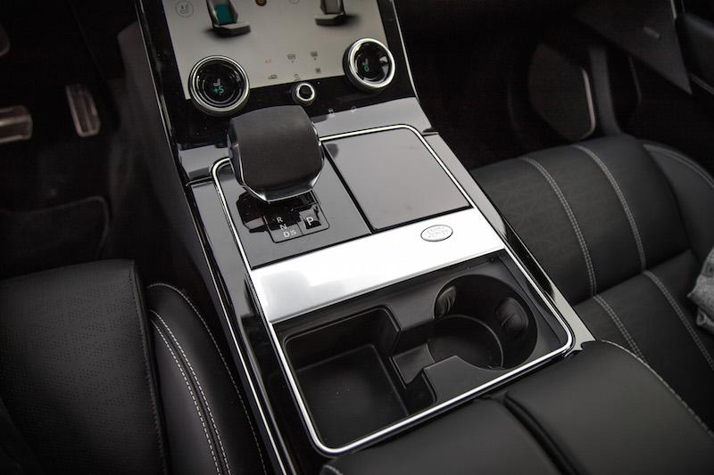 velar-center-console.jpg