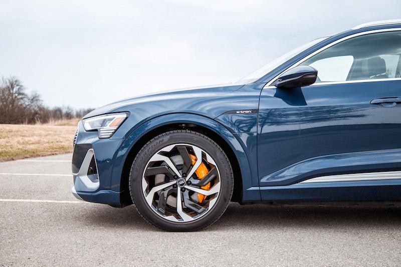 e-tron-front-wheels.jpg