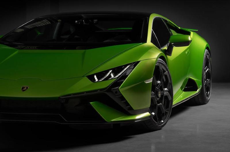 95-lamborghini-huracan-technica-2022-official-reveal-studio-headlights.jpg