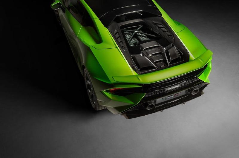 92-lamborghini-huracan-technica-2022-official-reveal-studio-engine-cover.jpg