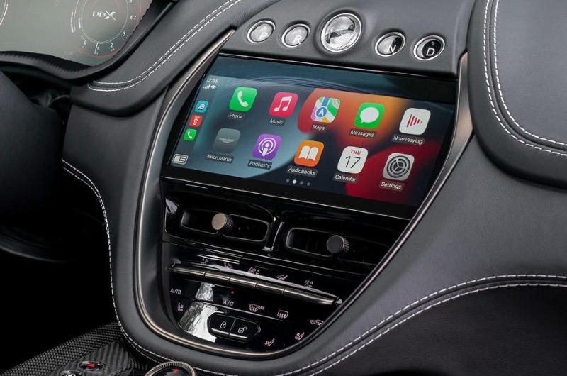 8-aston-martin-dbx-707-2022-first-drive-review-infotainment.jpg