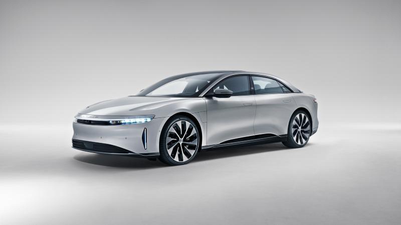 lucid-starts-selling-air-grand-touring-promises-air-grand-touring-performance-for-june_18.jpg
