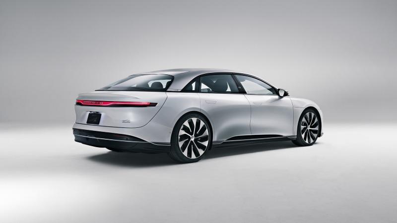 lucid-starts-selling-air-grand-touring-promises-air-grand-touring-performance-for-june_23.jpg