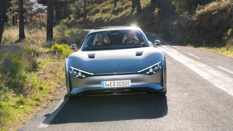 mercedes-benz-vision-eqxx-concept-exterior-front-view.jpg