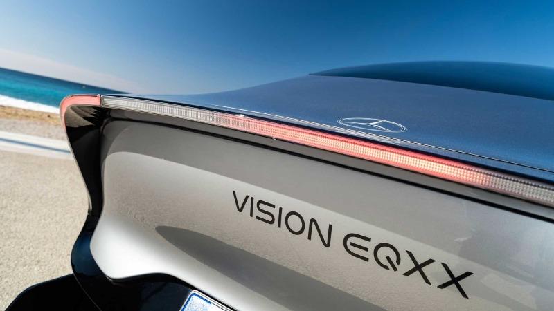 mercedes-benz-vision-eqxx-concept-exterior-taillight-details.jpg